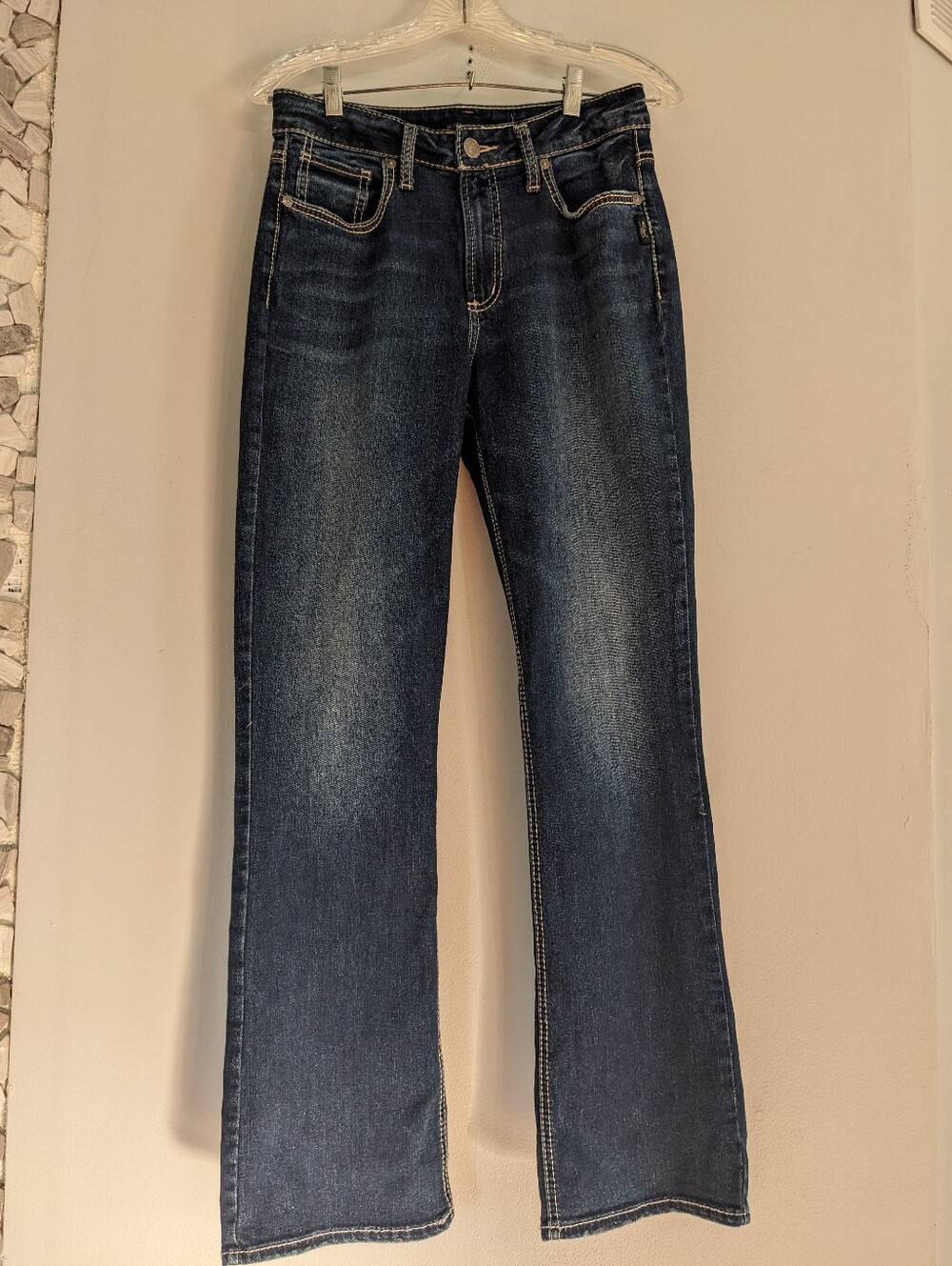 Silver Jeans Avery Slim Boot Women's 28" X 30" Dark wash Stitching